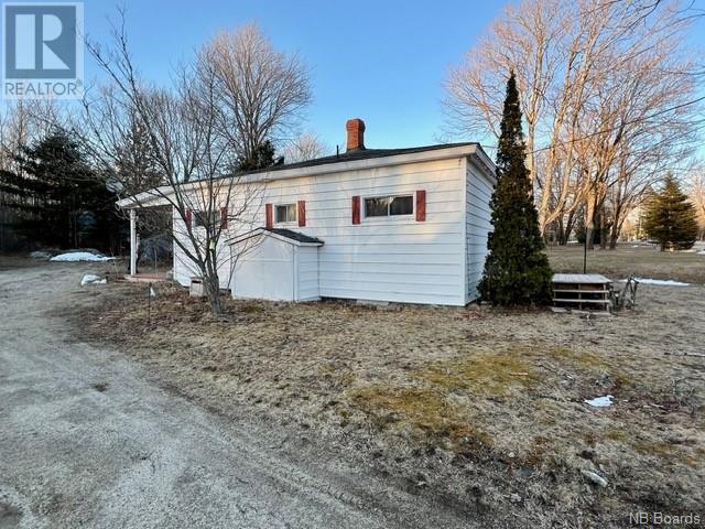 85 Old Harvey Road, House detached with 2 bedrooms, 1 bathrooms and null parking in McAdam NB | Image 4