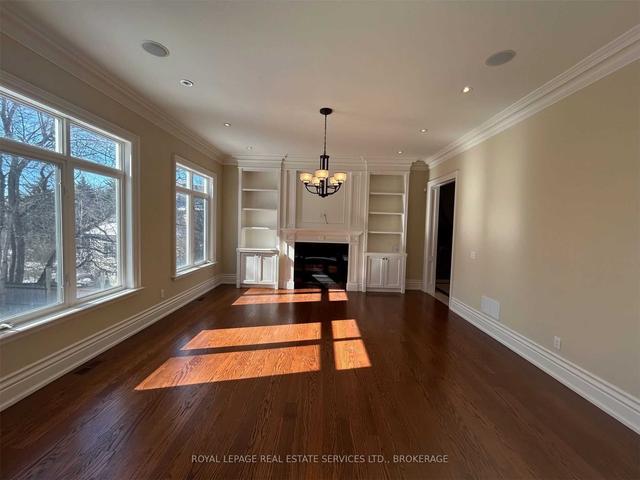 2b Carluke Cres, House detached with 5 bedrooms, 5 bathrooms and 6 parking in Toronto ON | Image 28