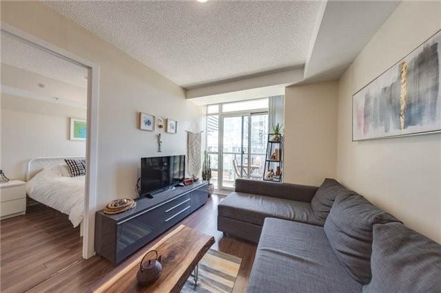 1003 - 68 Abell St, Condo with 1 bedrooms, 1 bathrooms and 1 parking in Toronto ON | Image 6