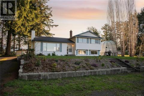 7997 Island Hwy N, House detached with 4 bedrooms, 3 bathrooms and 5 parking in Comox Valley C (Puntledge   Black Creek) BC | Card Image