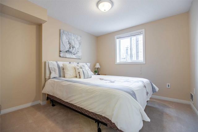 79 Munroe Cres, House detached with 3 bedrooms, 4 bathrooms and 3 parking in Guelph ON | Image 24