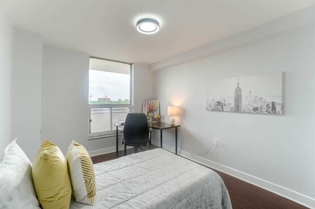 606 - 130 Neptune Dr, Condo with 2 bedrooms, 2 bathrooms and 1 parking in Toronto ON | Image 22