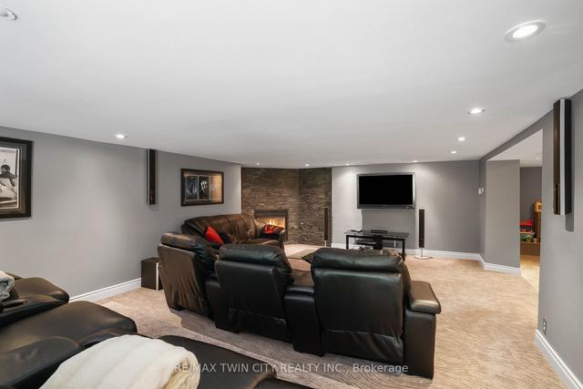 735 Hidden Valley Rd, House detached with 4 bedrooms, 5 bathrooms and 23 parking in Kitchener ON | Image 26