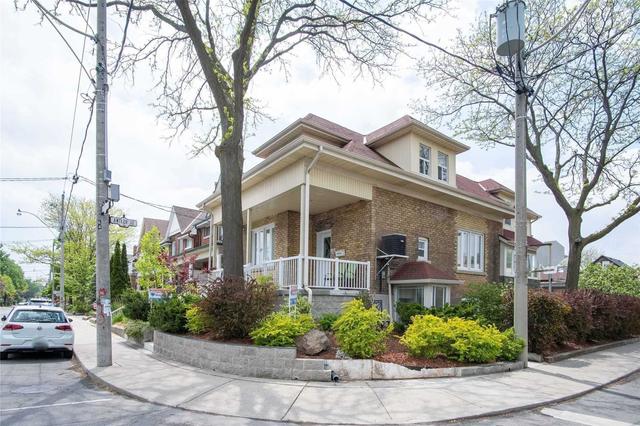 250 Symington Ave, House detached with 5 bedrooms, 3 bathrooms and 4 parking in Toronto ON | Card Image