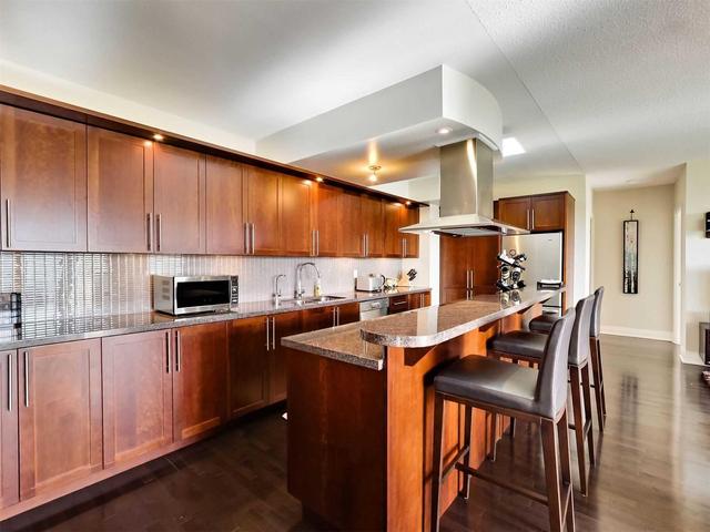 408 - 1430 Yonge St, Condo with 2 bedrooms, 2 bathrooms and 1 parking in Toronto ON | Image 9