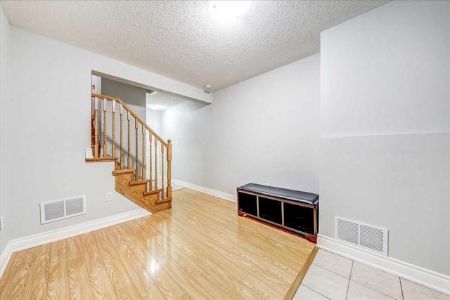 14 Snowgoose Terr, House attached with 3 bedrooms, 2 bathrooms and 2 parking in Toronto ON | Image 22