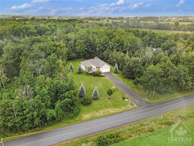 14894 Concession 10 11 Road, House detached with 3 bedrooms, 2 bathrooms and 10 parking in North Stormont ON | Image 26