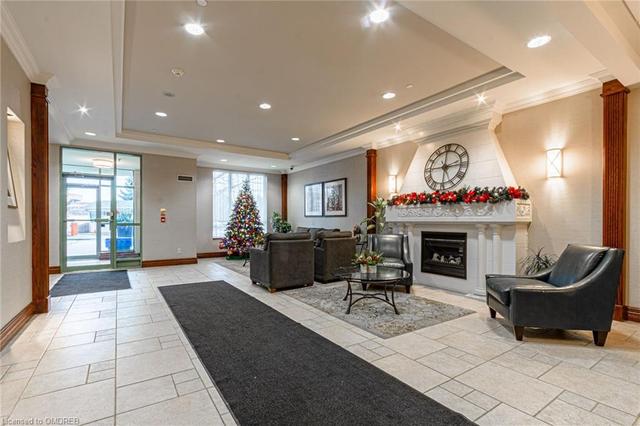 2545 Erin Centre Boulevard, House attached with 1 bedrooms, 1 bathrooms and null parking in Mississauga ON | Image 12