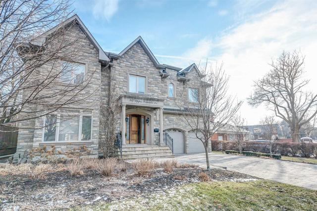 83 Upper Canada Dr, House detached with 5 bedrooms, 8 bathrooms and 6 parking in Toronto ON | Image 12
