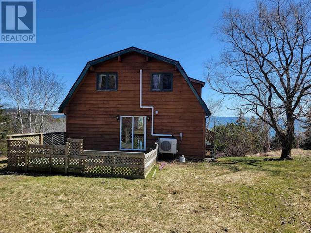 1742 Cow Bay Road, House detached with 3 bedrooms, 1 bathrooms and null parking in Halifax NS | Image 5