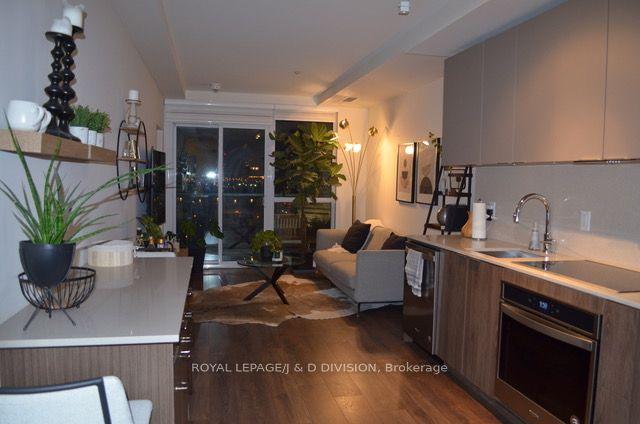 1205 - 2 Sonic Way, Condo with 1 bedrooms, 2 bathrooms and 1 parking in Toronto ON | Image 8