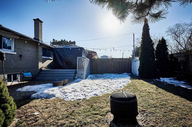 330 Painted Post Dr, House detached with 3 bedrooms, 2 bathrooms and 4 parking in Toronto ON | Image 22