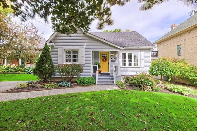 34a Francis St, House detached with 3 bedrooms, 2 bathrooms and 2 parking in Kawartha Lakes ON | Card Image