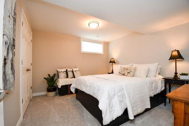 2556 Denure Dr, House detached with 2 bedrooms, 3 bathrooms and 4 parking in Peterborough ON | Image 24
