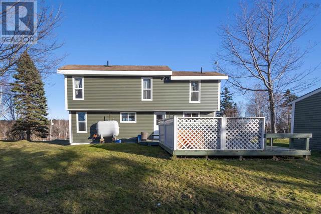 54 Riverside Drive, House detached with 3 bedrooms, 1 bathrooms and null parking in Cape Breton NS | Image 11