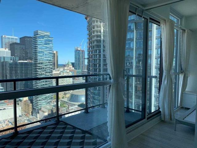 3209 - 290 Adelaide St, Condo with 1 bedrooms, 1 bathrooms and 0 parking in Toronto ON | Image 5