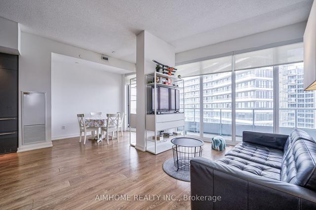 3208 - 117 Mcmahon Dr, Condo with 2 bedrooms, 2 bathrooms and 1 parking in Toronto ON | Image 13