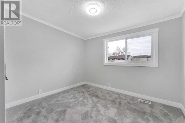 4312 5 Avenue Se, House attached with 3 bedrooms, 1 bathrooms and 2 parking in Calgary AB | Image 18