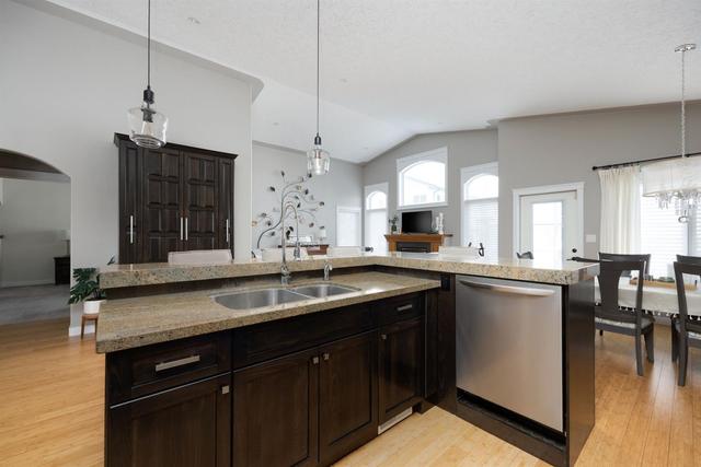 119 Iris Way, House detached with 5 bedrooms, 3 bathrooms and 5 parking in Wood Buffalo AB | Image 7
