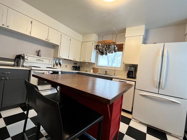 311 18 Street N, House detached with 3 bedrooms, 1 bathrooms and 1 parking in Lethbridge AB | Image 15