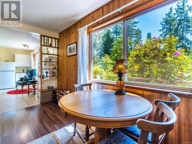 1454 Milstead Rd, House detached with 2 bedrooms, 2 bathrooms and 3 parking in Strathcona B BC | Image 15