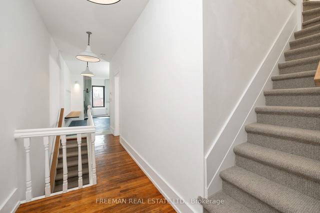 616 Manning Ave, House semidetached with 4 bedrooms, 3 bathrooms and 2 parking in Toronto ON | Image 3