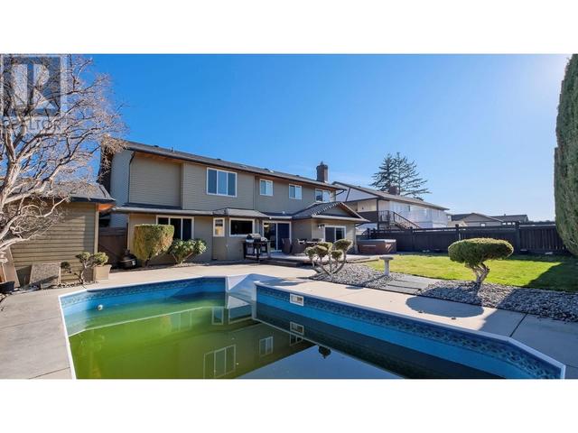 1638 Pritchard Drive, House detached with 5 bedrooms, 2 bathrooms and 6 parking in West Kelowna BC | Image 29