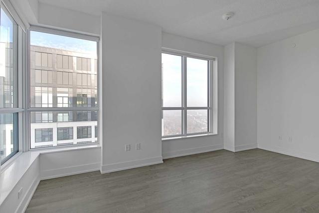 4404 - 7 Mabelle Ave, Condo with 2 bedrooms, 2 bathrooms and 1 parking in Toronto ON | Image 7