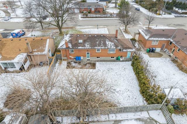 227 King St E, House detached with 3 bedrooms, 2 bathrooms and 4 parking in Mississauga ON | Image 18