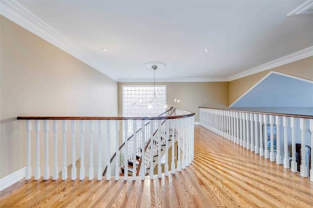 22a Ava Cres, House detached with 5 bedrooms, 5 bathrooms and 6 parking in Richmond Hill ON | Image 6