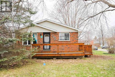 6 Chicora Cres, Sault Ste. Marie, ON, P6A5S9 | Card Image