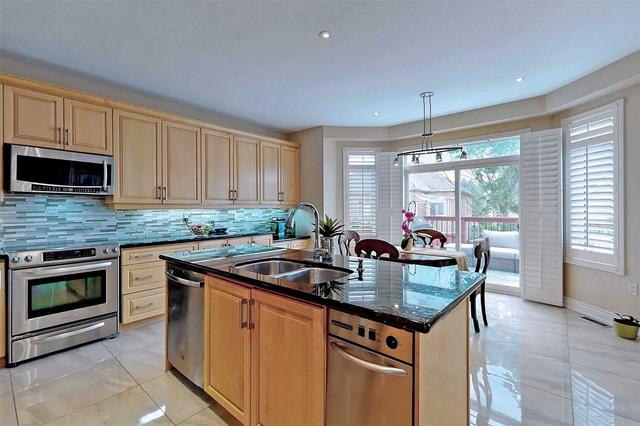 69 Wolf Trail Cres, House detached with 5 bedrooms, 5 bathrooms and 6 parking in Richmond Hill ON | Image 35