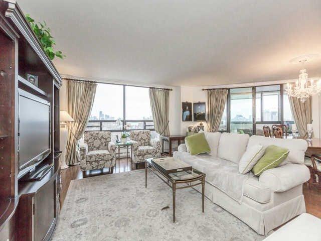 1003 - 240 Heath St W, Condo with 2 bedrooms, 2 bathrooms and 2 parking in Toronto ON | Image 5
