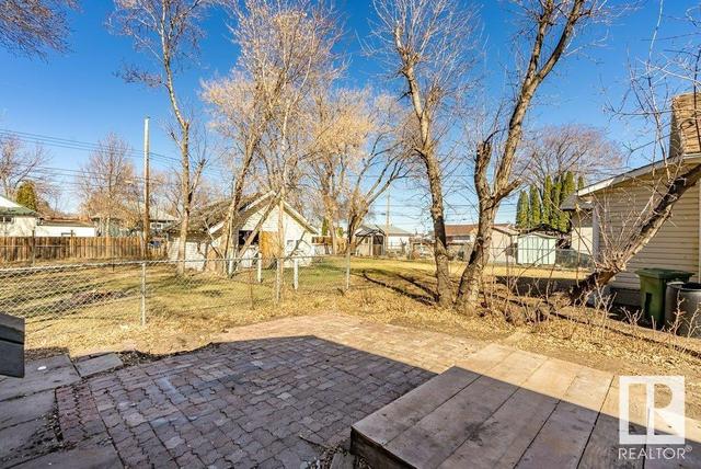 5008 42 Av, House detached with 3 bedrooms, 2 bathrooms and null parking in Wetaskiwin AB | Image 34