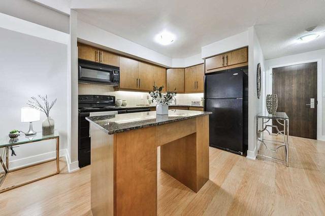 902 - 20 Blue Jays Way W, Condo with 1 bedrooms, 1 bathrooms and 0 parking in Toronto ON | Image 3