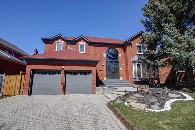 37 Ava Cres, House detached with 4 bedrooms, 5 bathrooms and 6 parking in Richmond Hill ON | Image 1