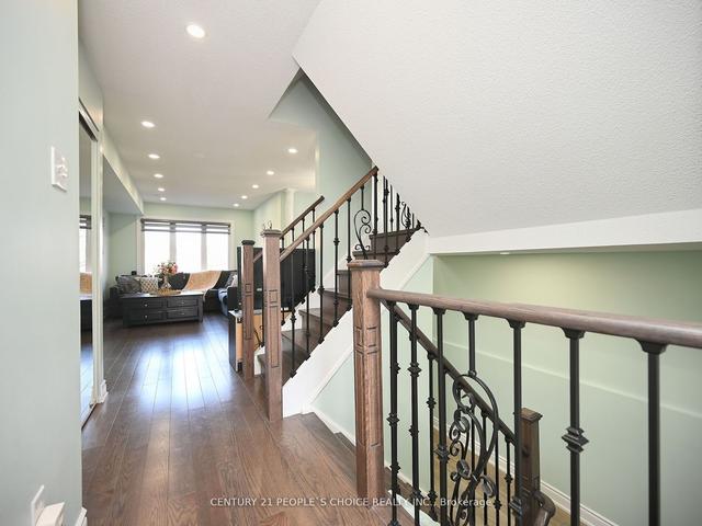 33 - 1050 Bristol Rd W, Townhouse with 3 bedrooms, 3 bathrooms and 2 parking in Mississauga ON | Image 36