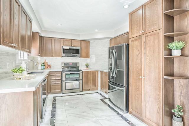 97 Todhunter Cres, House attached with 3 bedrooms, 4 bathrooms and 3 parking in Ajax ON | Image 3