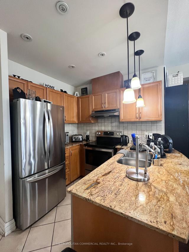 223 - 2737 Keele St, Condo with 2 bedrooms, 1 bathrooms and 1 parking in Toronto ON | Image 6
