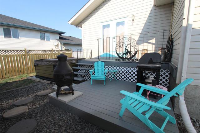 7 Heenan Court, House detached with 4 bedrooms, 2 bathrooms and 5 parking in Red Deer County AB | Image 32