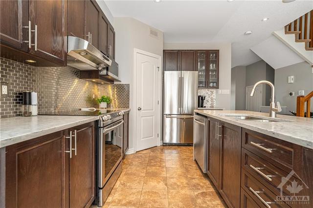 110 Spartina Street, Townhouse with 3 bedrooms, 3 bathrooms and 2 parking in Ottawa ON | Image 8