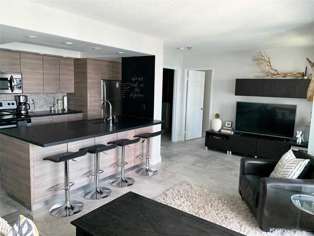 2901 - 77 Harbour Sq, Condo with 1 bedrooms, 1 bathrooms and 1 parking in Toronto ON | Image 1