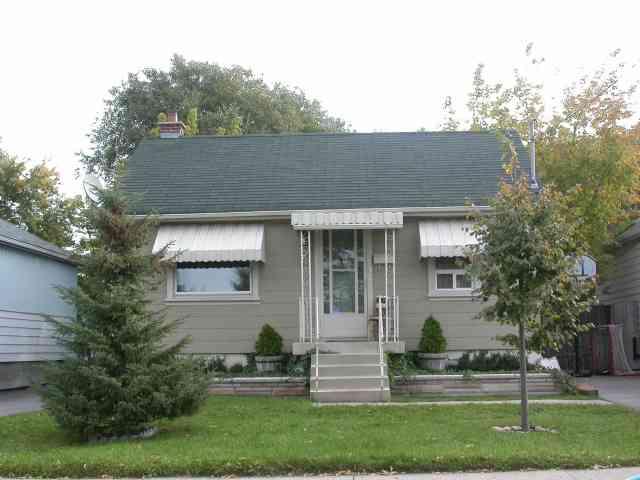 79 Laurel Ave, House detached with 2 bedrooms, 1 bathrooms and 2 parking in Toronto ON | Image 1