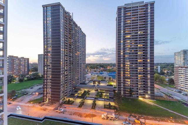 1202 - 7 Mabelle Ave, Condo with 2 bedrooms, 2 bathrooms and 1 parking in Toronto ON | Image 22