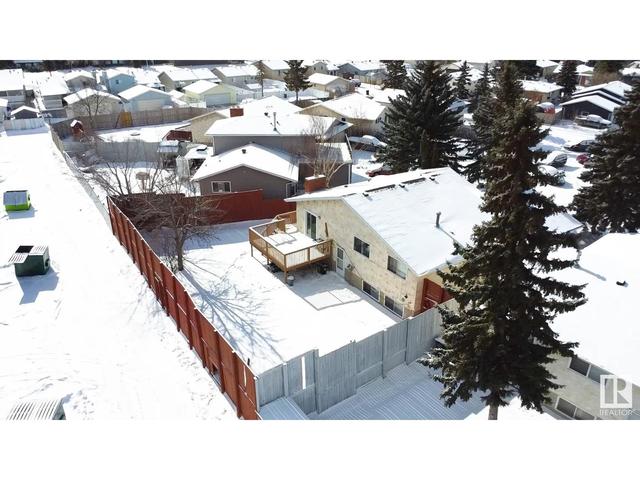3215 85 St Nw, House detached with 5 bedrooms, 3 bathrooms and null parking in Edmonton AB | Image 44