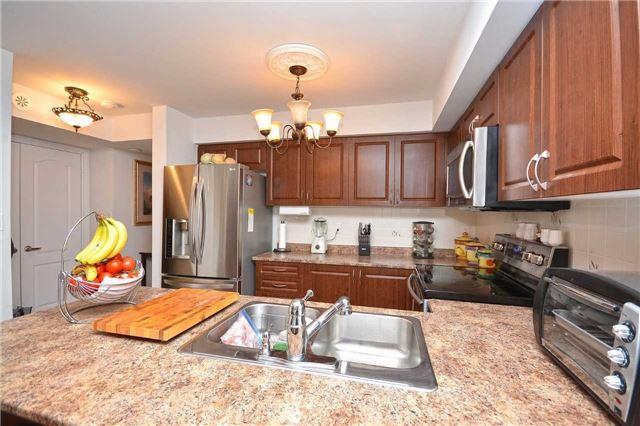 9 - 39 Hays Blvd, Condo with 2 bedrooms, 2 bathrooms and 1 parking in Oakville ON | Image 9