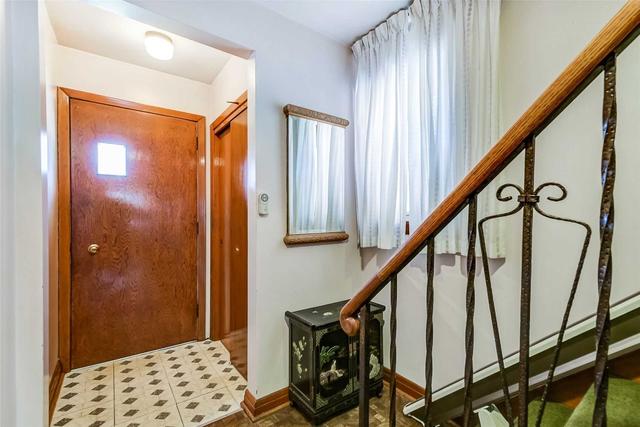 77 Marlee Ave, House detached with 3 bedrooms, 2 bathrooms and 4 parking in Toronto ON | Image 12
