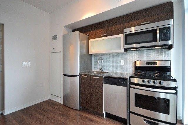 823e - 36 Lisgar St, Condo with 1 bedrooms, 1 bathrooms and 0 parking in Toronto ON | Image 6