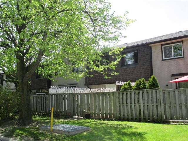 100 - 21 Livonia Pl, Townhouse with 3 bedrooms, 3 bathrooms and 2 parking in Toronto ON | Image 19