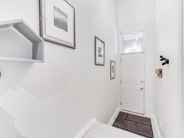 26 Ranleigh Ave, House semidetached with 3 bedrooms, 4 bathrooms and 2 parking in Toronto ON | Image 2